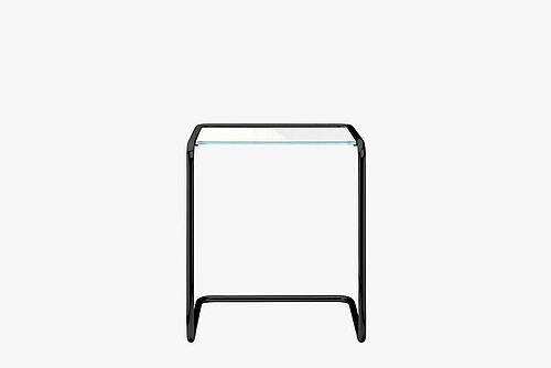 side and nesting table B 97 a 