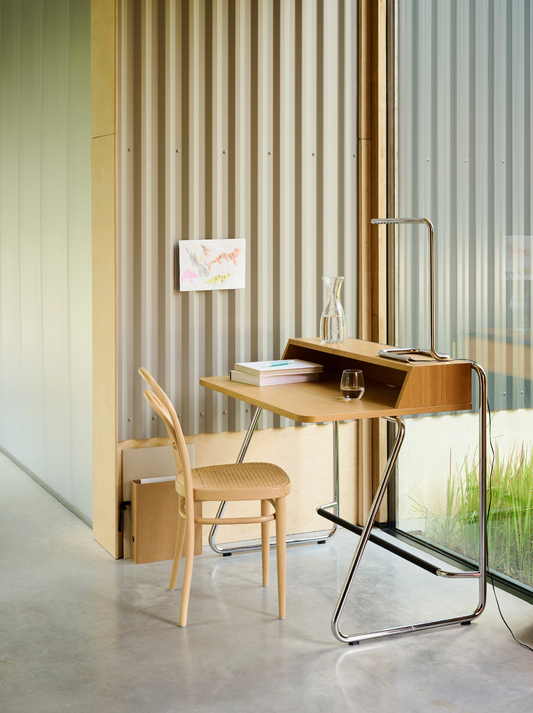 Lassen Sie sich inspirieren: THONET S 1200 | Sekretär von Randolf Schott