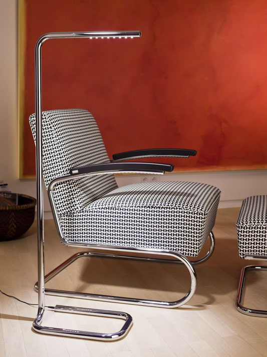 Lassen Sie sich inspirieren: THONET LUM 50 | Tischleuchte in Chrom