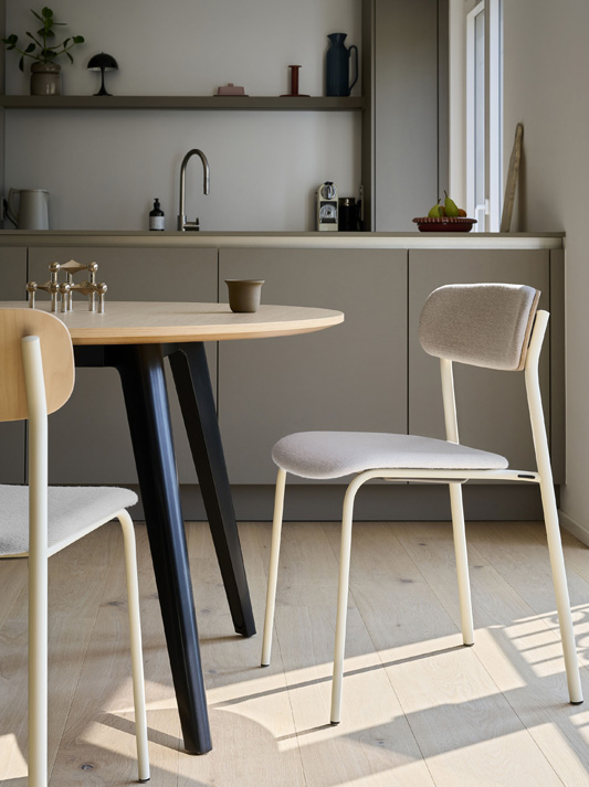 Lassen Sie sich inspirieren: THONET S 243 | Stahlrohrstuhl S 243 von Frank Rettenbacher