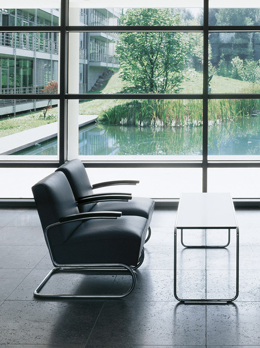Lassen Sie sich inspirieren: THONET B 10 | Beistelltisch B 10