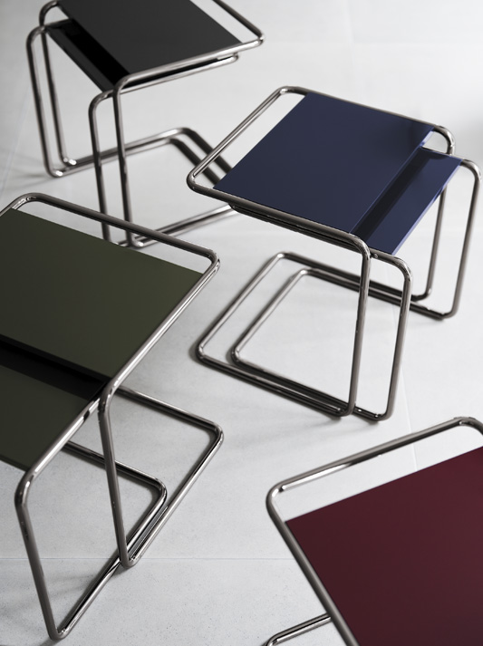 Lassen Sie sich inspirieren: THONET S 64 P SERIOUS 01 | Freischwinger