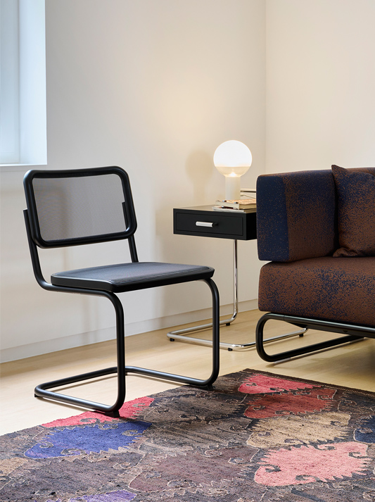 Lassen Sie sich inspirieren: THONET B 117 | Beistelltisch B 117