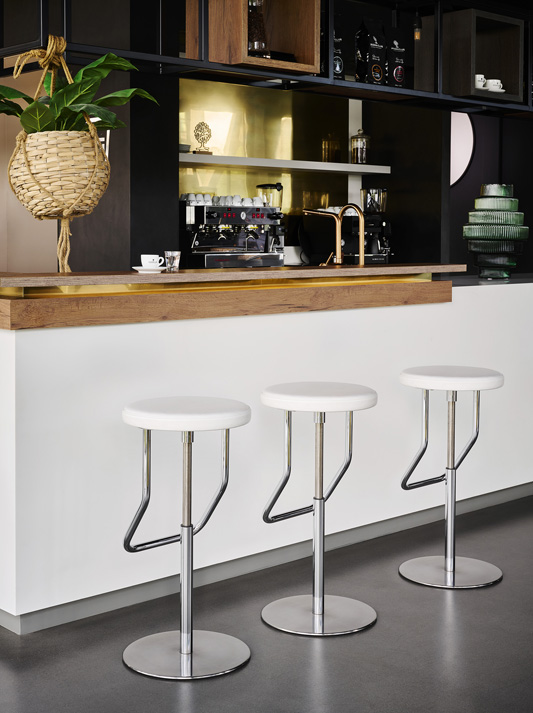 Lassen Sie sich inspirieren: THONET S 123 | Barhocker S 123 PH