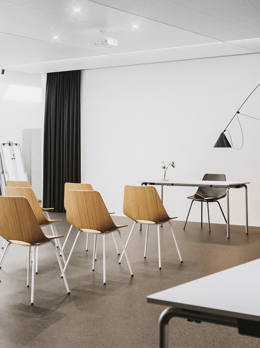 Lassen Sie sich inspirieren: THONET S 1196 | Klapptisch S 1196/2